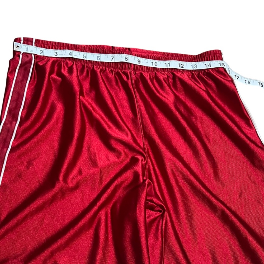 Men’s Vintage Reebok Red Basketball Shorts M | Athletic Workout - Picture 6 of 10